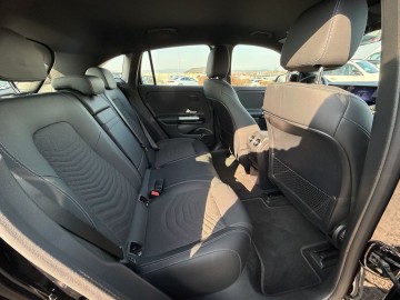 Mercedes-Benz EQA 250+ (foto 10)