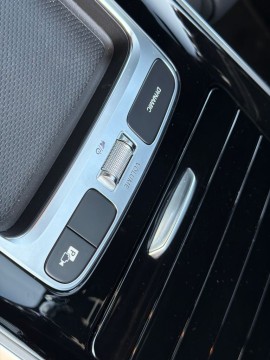 Mercedes-Benz EQA 250+ (foto 28)