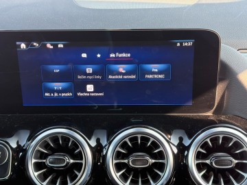 Mercedes-Benz EQA 250+ (foto 30)