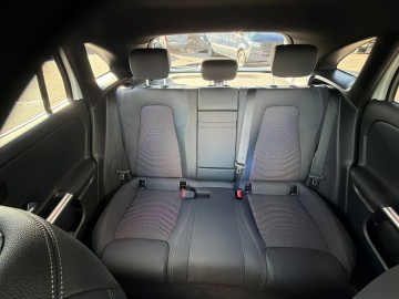 Mercedes-Benz EQA 250+ (foto 26)