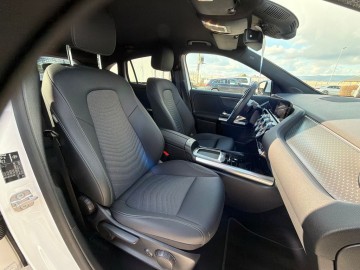 Mercedes-Benz EQA 250+ (foto 33)