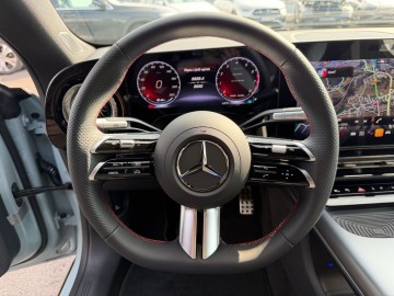 Mercedes-Benz CLA 200 (foto 17)