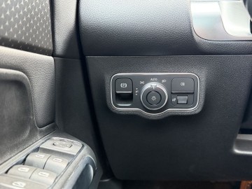 Mercedes-Benz GLB 180d (foto 20)