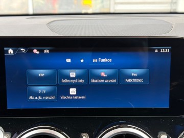 Mercedes-Benz GLB 180d (foto 31)