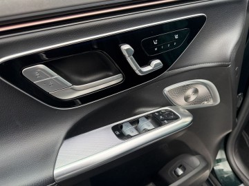 Mercedes-Benz EQE 500 4MATIC SUV Electric Art Edition (foto 23)