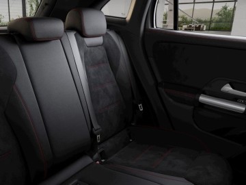 Mercedes-Benz GLA 200 d 4MATIC Edition 140 Years (foto 7)