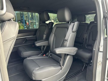 Mercedes-Benz Třída V 300d AVG L RWD (foto 8)