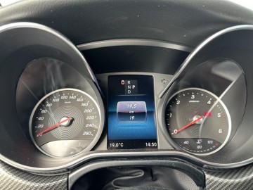 Mercedes-Benz Třída V 300d AVG L RWD (foto 16)