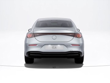 Mercedes-Benz CLA 180  (foto 4)