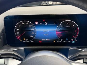 Mercedes-Benz GLB 200d 4MATIC (foto 16)