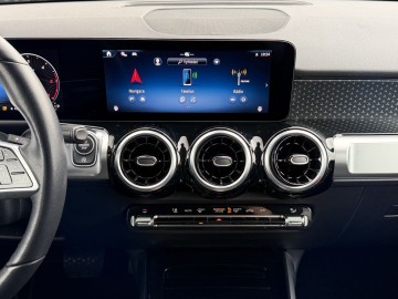 Mercedes-Benz GLB 200d 4MATIC (foto 18)