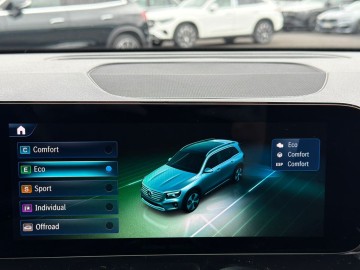 Mercedes-Benz GLB 200d 4MATIC (foto 30)