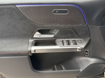 Mercedes-Benz GLB 200d 4MATIC (foto 23)