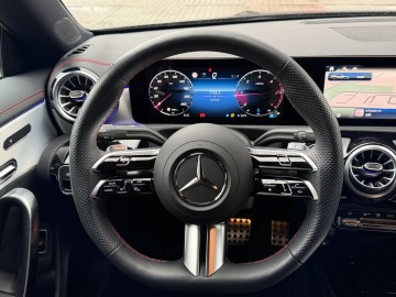 Mercedes-Benz CLA 200 d AMG Style Edition (foto 17)