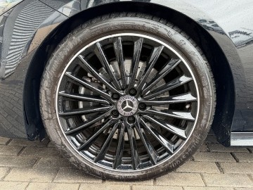 Mercedes-Benz CLA 200 d AMG Style Edition (foto 25)