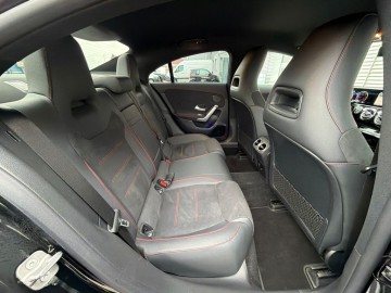 Mercedes-Benz CLA 200 d AMG Style Edition (foto 27)
