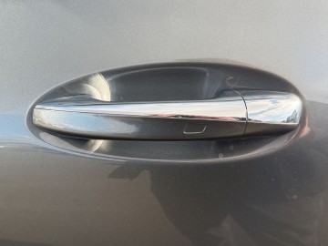 Mercedes-Benz EQC 400 4MATIC (foto 24)