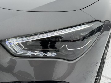 Mercedes-Benz  CLA 200 d Shooting Brake AMG Style Edition (foto 8)