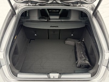 Mercedes-Benz  CLA 200 d Shooting Brake AMG Style Edition (foto 11)