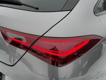 Mercedes-Benz  CLA 200 d Shooting Brake AMG Style Edition (foto 12)