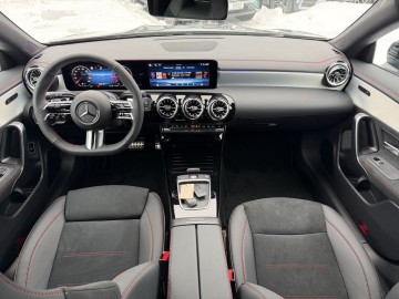 Mercedes-Benz  CLA 200 d Shooting Brake AMG Style Edition (foto 15)