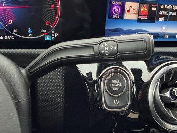 Mercedes-Benz  CLA 200 d Shooting Brake AMG Style Edition (foto 19)