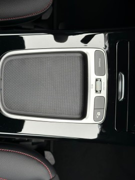 Mercedes-Benz  CLA 200 d Shooting Brake AMG Style Edition (foto 29)