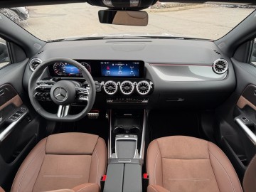 Mercedes-Benz GLA 200 d AMG Style Edition (foto 15)