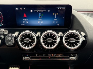 Mercedes-Benz GLA 200 d AMG Style Edition (foto 18)