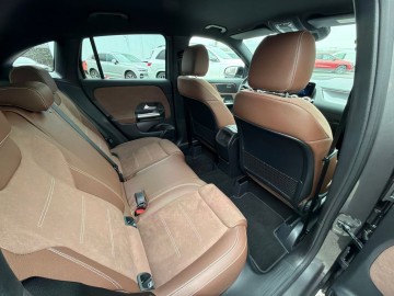 Mercedes-Benz GLA 200 d AMG Style Edition (foto 30)