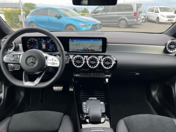 Mercedes-Benz CLA 200d Shooting Brake (foto 10)