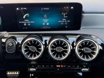 Mercedes-Benz A 250e (foto 18)