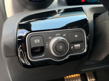 Mercedes-Benz A 250e (foto 20)