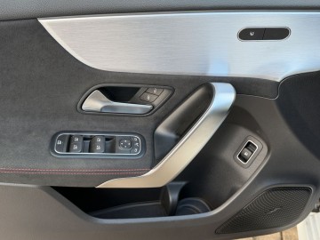 Mercedes-Benz A 250e (foto 23)