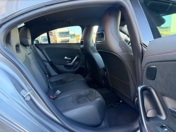 Mercedes-Benz CLA 200 d AMG Style Edition (foto 10)