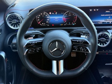 Mercedes-Benz CLA 200 d AMG Style Edition (foto 17)