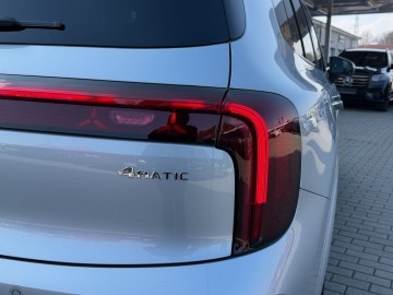 Mercedes-Benz GLB 350 4MATIC s technologií EQ (foto 12)