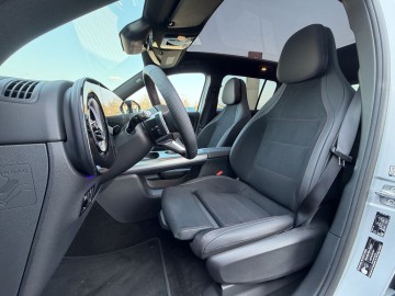 Mercedes-Benz GLB 350 4MATIC s technologií EQ (foto 14)