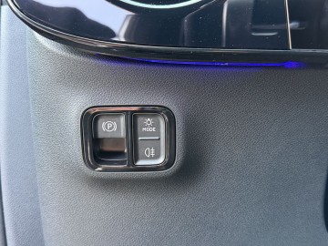 Mercedes-Benz GLB 350 4MATIC s technologií EQ (foto 20)
