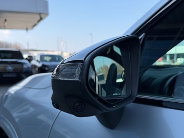 Mercedes-Benz GLB 350 4MATIC s technologií EQ (foto 22)