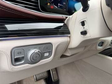 Mercedes-Benz GLS 600 4MATIC MAYBACH (foto 18)