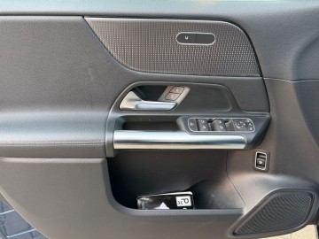 Mercedes-Benz B 180 (foto 23)