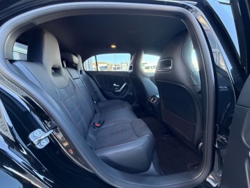 Mercedes-Benz A 200d AMG Style Edition (foto 10)