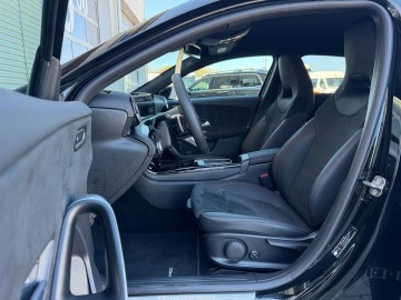 Mercedes-Benz A 200d AMG Style Edition (foto 14)