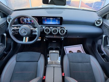 Mercedes-Benz A 200d AMG Style Edition (foto 15)