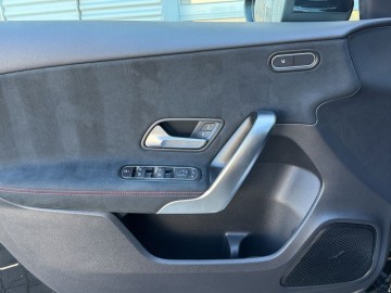 Mercedes-Benz A 200d AMG Style Edition (foto 23)