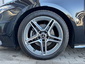 Mercedes-Benz A 200d AMG Style Edition (foto 25)