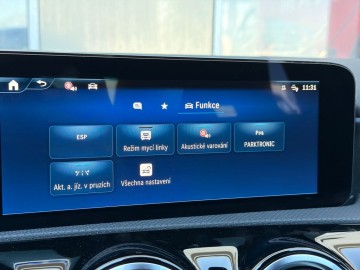 Mercedes-Benz A 200d AMG Style Edition (foto 35)