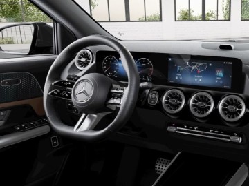 Mercedes-Benz GLA 200 d 4MATIC Edition 140 Years (foto 8)