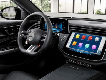 Mercedes-Benz AMG E 53 HYBRID 4MATIC+ (foto 8)